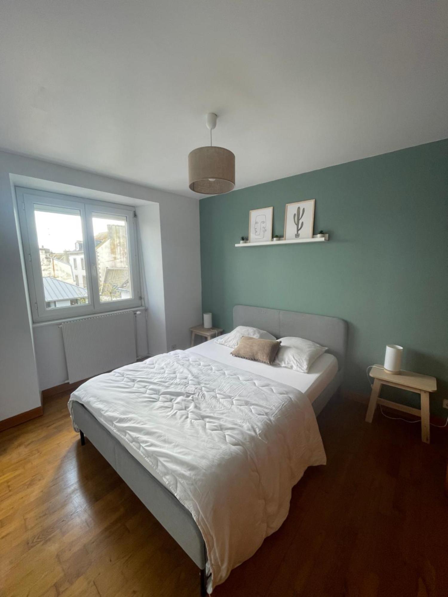 Charmant Appartement Avec Terrasse Entre Centre-Ville Et Plages De Конкарно Екстериор снимка