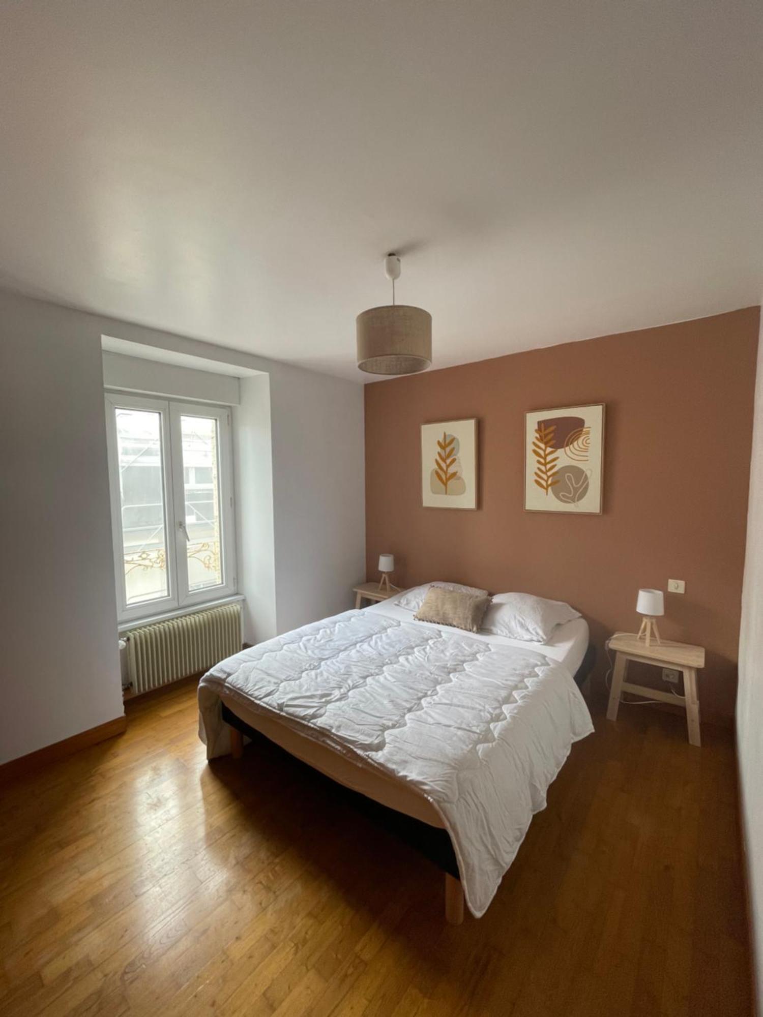 Charmant Appartement Avec Terrasse Entre Centre-Ville Et Plages De Конкарно Екстериор снимка